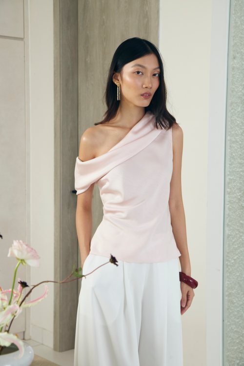 LARSEN TOP IN LIGHT PINK (PRE ORDER 5 WORKING DAYS)